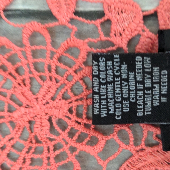 Torrid PINK PEACH Floral Lace Size 1X - Picture 7 of 7